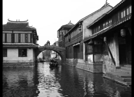 “00后”客运员的第一个春运:贴心服务让旅客感受“家的温暖”